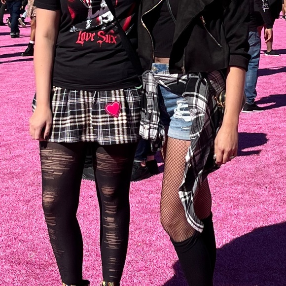 Mini Skirt - Picture 4 of 4